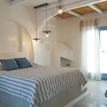Annio * Plaka (Naxos)